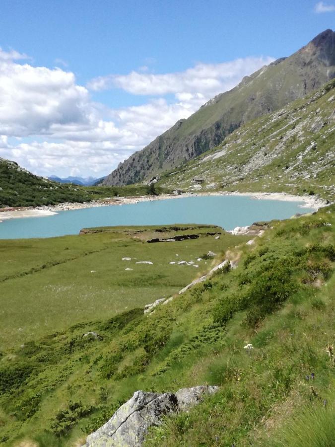 Готель Rifugio Stella Alpina Saviore dell'Adamello Екстер'єр фото